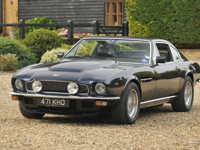 Image 1/5 de Aston Martin V8 (1974)