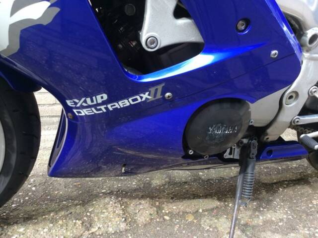 Yamaha YZF 1000 R1