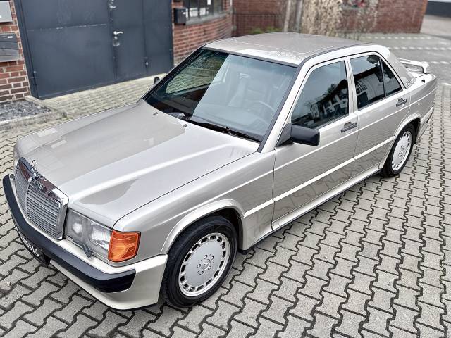 Bild 1/28 von Mercedes-Benz 190 E 2.3-16 (1986)
