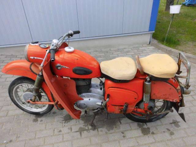 Bild 1/15 von MZ DUMMY (1961)