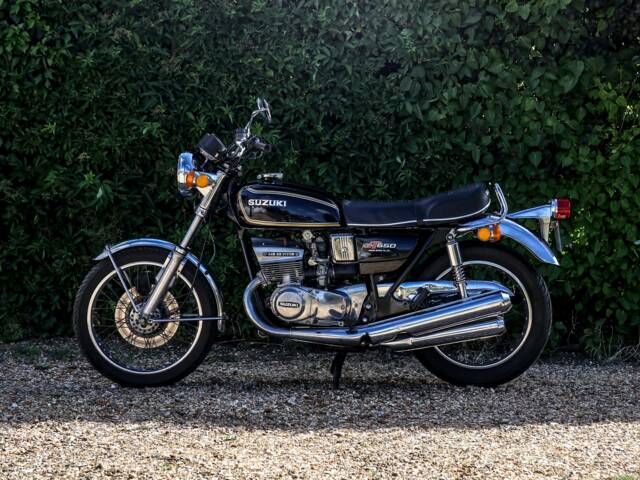 Suzuki GT 550 II