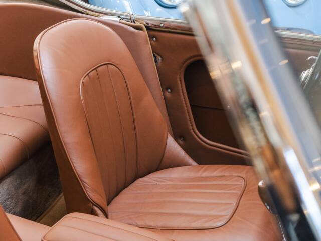 Austin-Healey 3000 Mk II (BJ7)