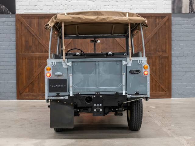 Land Rover 88