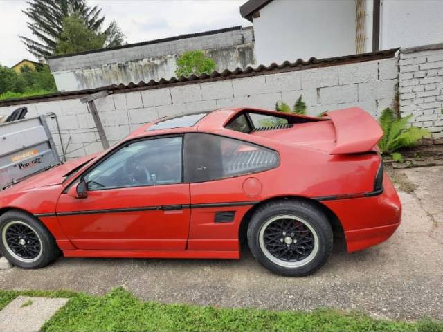 Bild 1/4 von Pontiac Fiero GT (1987)