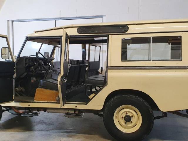 Bild 1/30 von Land Rover 109 (1971)