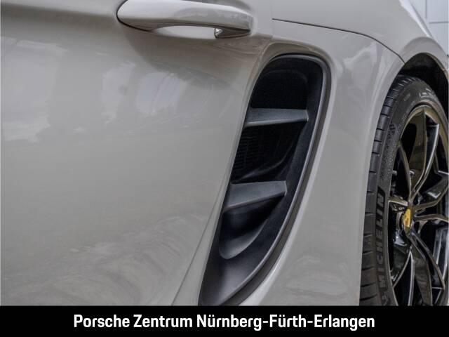Porsche 718 Boxster