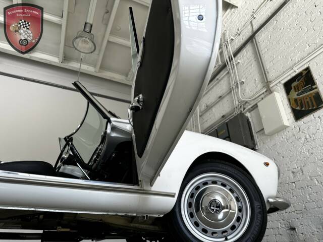 Alfa Romeo Giulia 1600 Spider Veloce