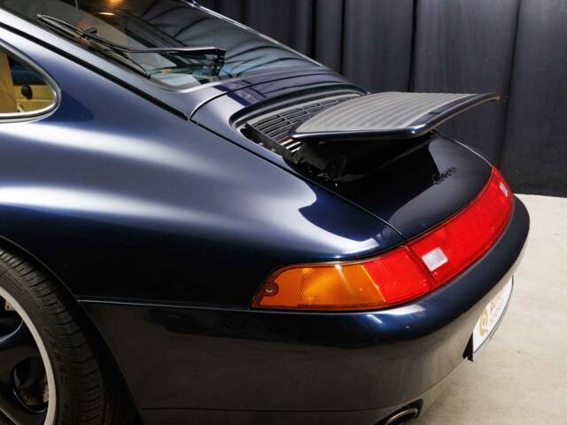 Porsche 911 Carrera
