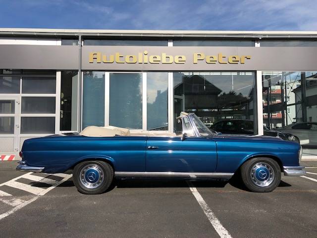 Mercedes-Benz 250 SE