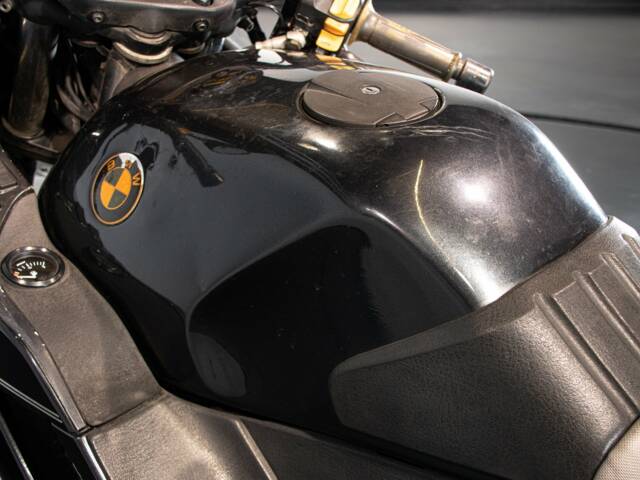 BMW K1