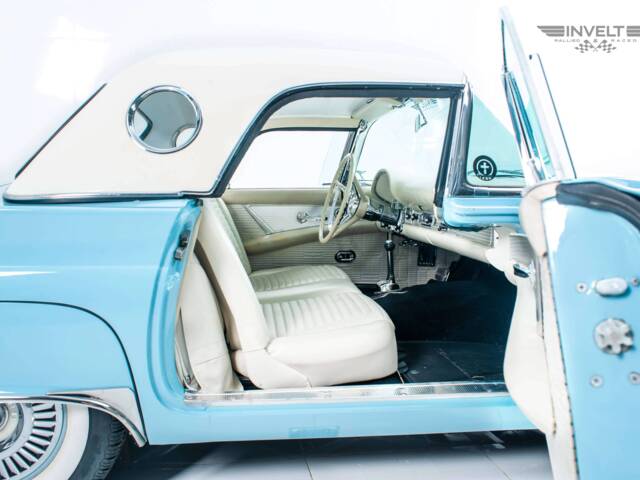 Ford Thunderbird