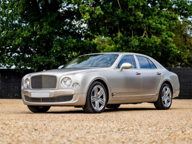 Bild 1/50 von Bentley Mulsanne (2011)