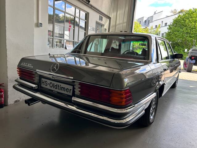 Mercedes-Benz 450 SEL
