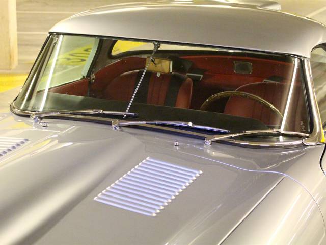 Jaguar E-Type 3.8