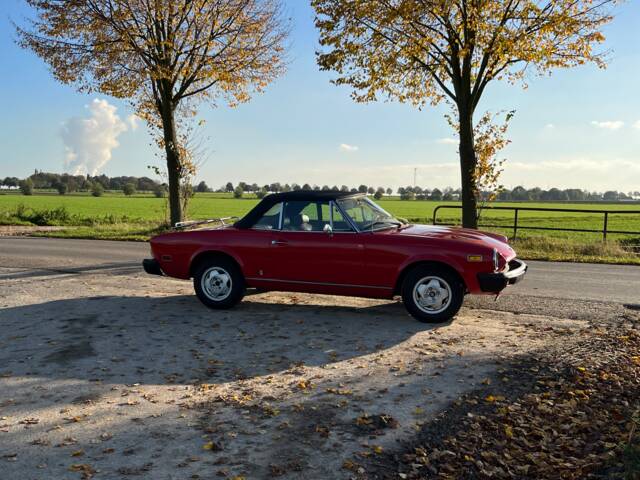 FIAT 124 Spider CS1