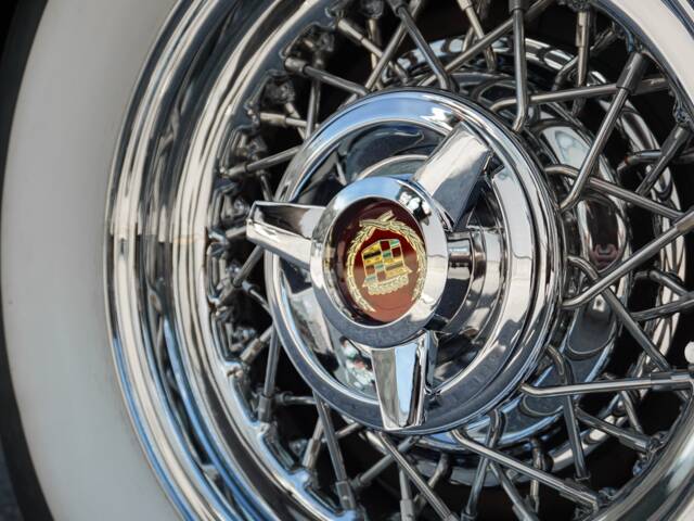 Cadillac Coupe DeVille