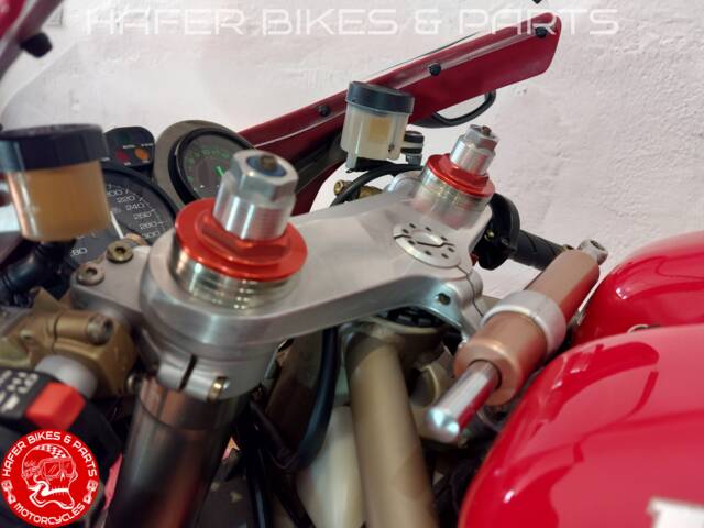 Ducati 916