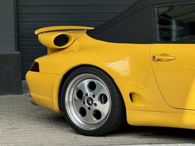 Immagine 1/31 di Porsche 911 Carrera (1994)