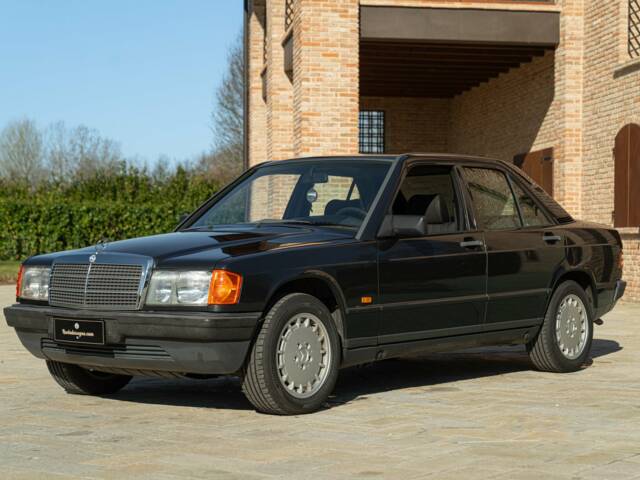 Imagen 1/50 de Mercedes-Benz 190 E (1988)