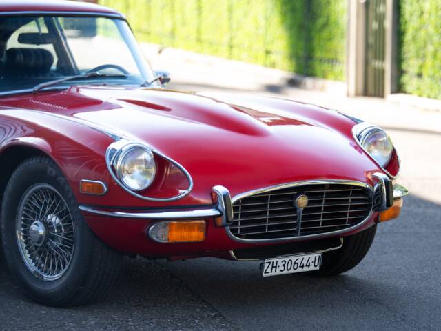 Jaguar E-Type V12 (2+2)