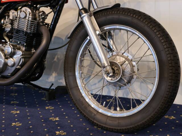 Yamaha SR500