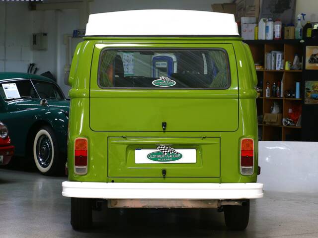 Volkswagen T2b Camper