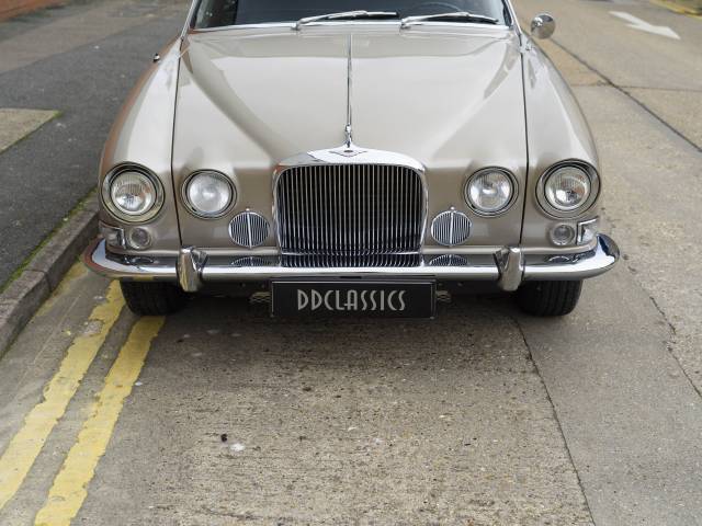 Jaguar Mk X 4.2