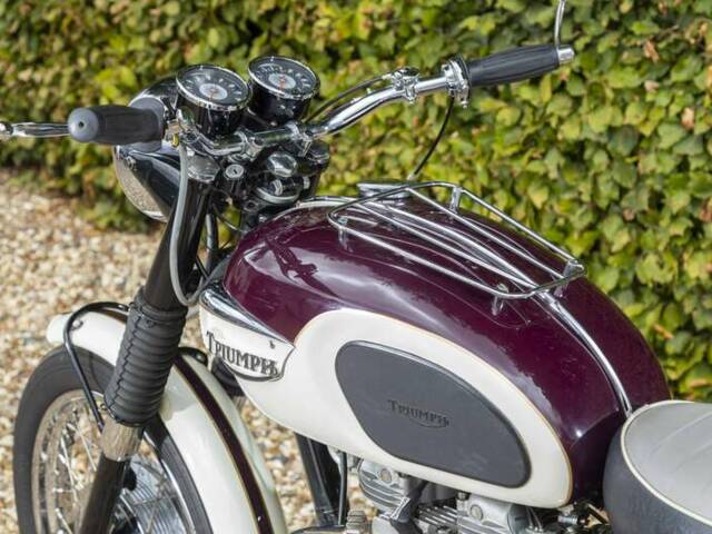 Triumph Bonneville T120TT