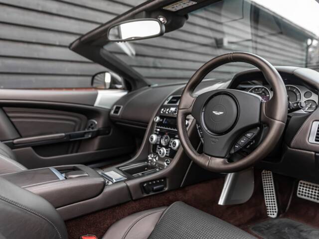 Aston Martin DBS Volante