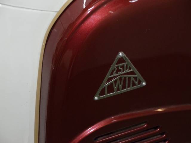DKR Manx 250