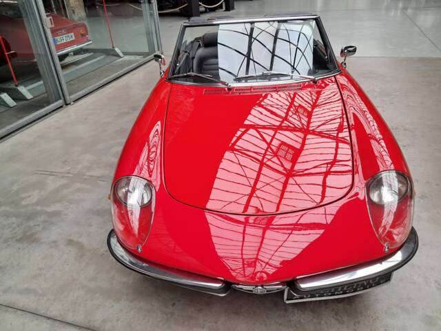Alfa Romeo 2000 Spider Veloce