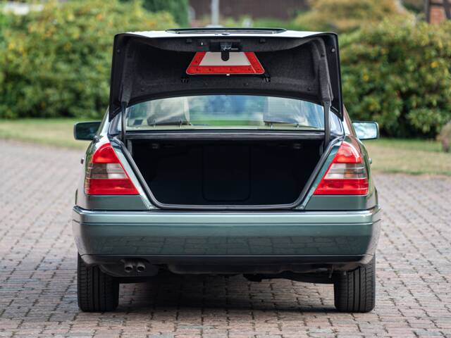 Mercedes-Benz C 280