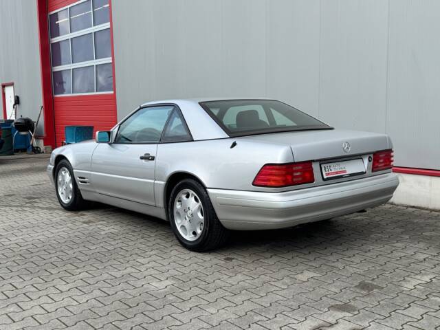 Mercedes-Benz SL 320