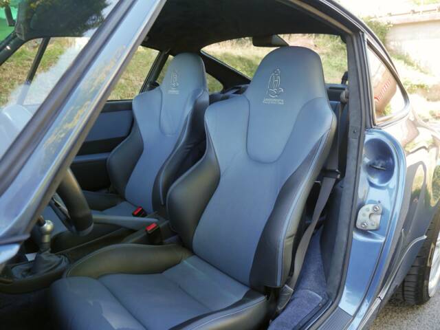Porsche 911 Carrera 4