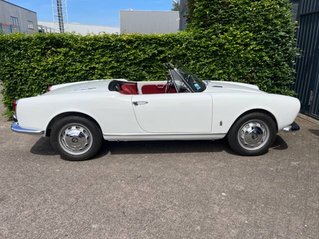 Alfa Romeo Giulia 1600 Spider