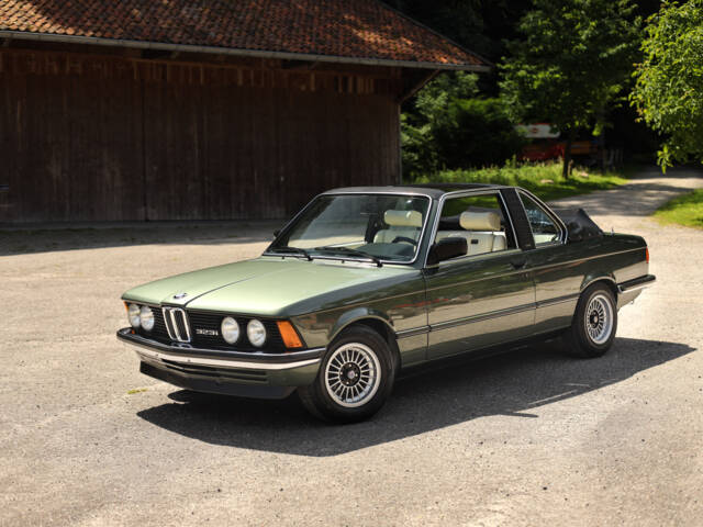 Immagine 1/63 di BMW 323i Baur TC (1979)