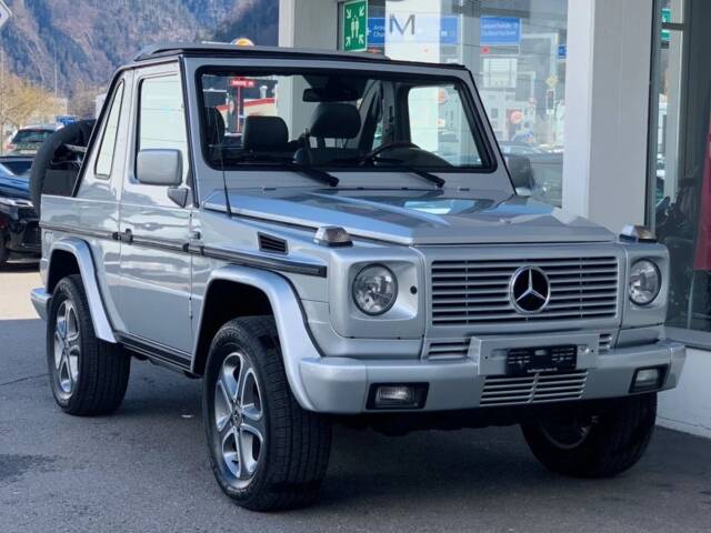 Image 1/16 of Mercedes-Benz G 400 CDI (SWB) (2001)