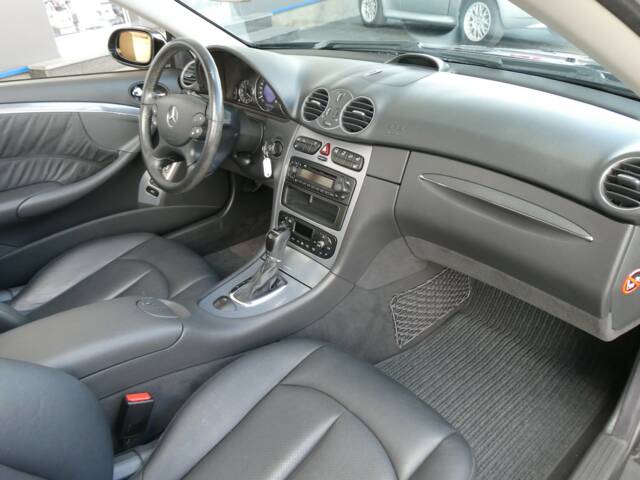 Mercedes-Benz CLK 320