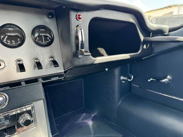 Jaguar E-Type 3.8 Flat Floor