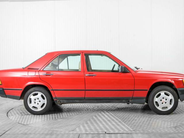 Mercedes-Benz 190 D