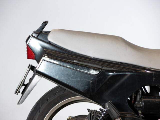 BMW K1