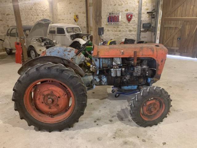 Bild 1/5 von Lamborghini 3352 R (1961)