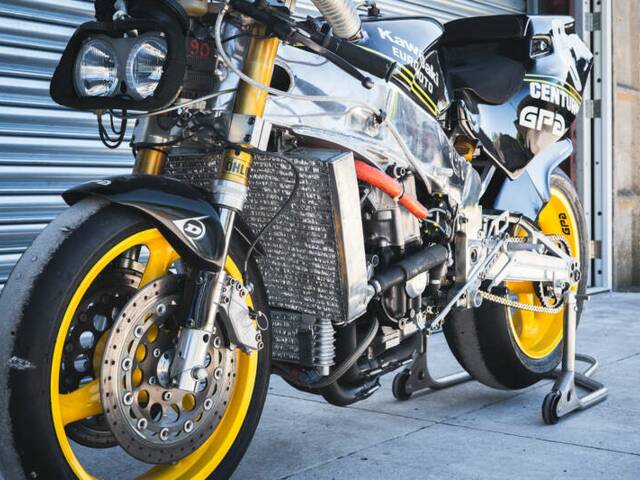 Kawasaki ZX-R 750