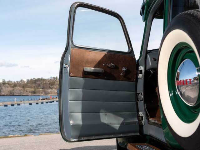 Chevrolet 3100 ½-ton Stepside