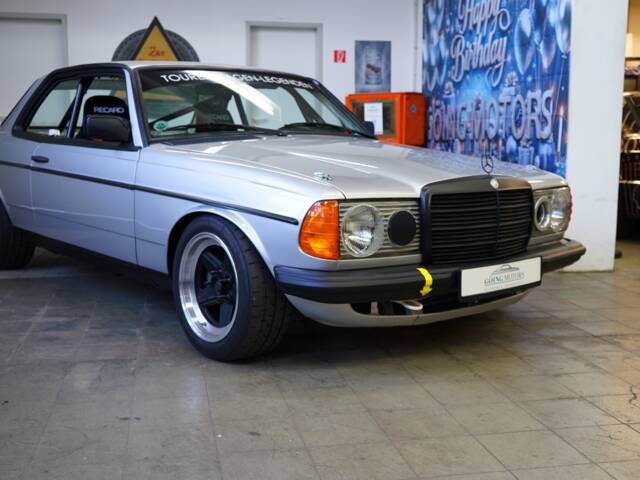 Mercedes-Benz 280 E