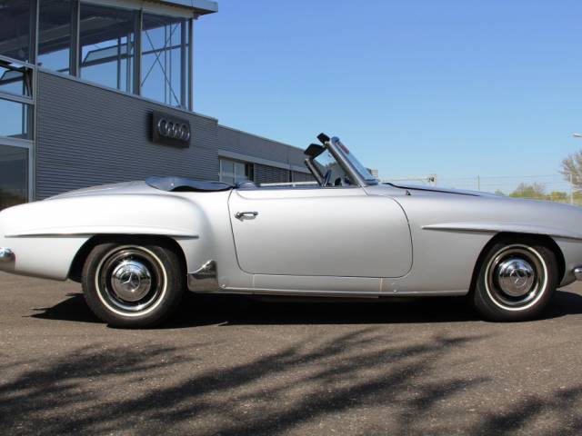 Mercedes-Benz 190 SL - MERCEDES BENZ 190 SL, Foto: (C) Nina Kaimer, Classic & Race Cars Peter Schleifer & Co