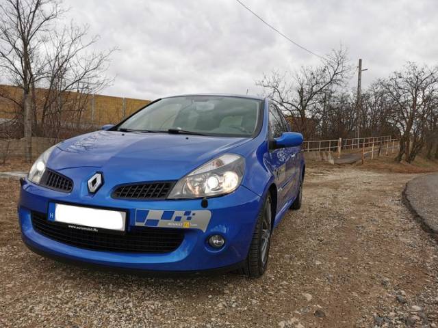 Bild 1/9 von Renault Clio II 2.0 RS Cup (2008)