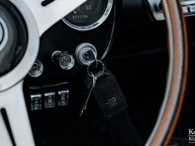 Alfa Romeo 2000 Spider