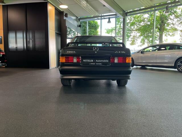 Mercedes-Benz 190 E 2.3-16