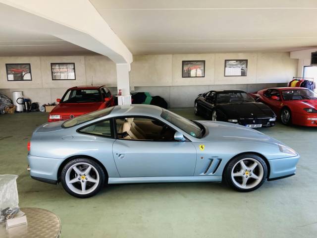 Imagen 1/14 de Ferrari 550 Maranello (2000)